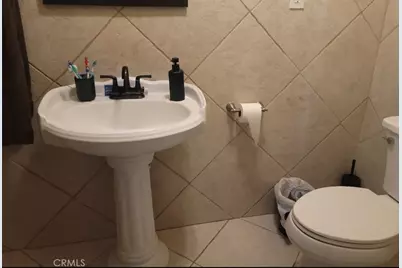 7214 Luxor Street, Downey, CA 90241 - Photo 15