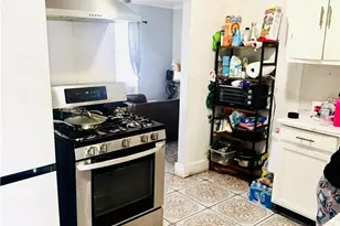 10712 Sherman, Los Angeles, CA 91352 - Photo 19