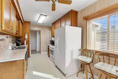 2030 W 95th, Los Angeles, CA 90047 - Photo 15