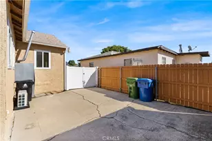 2030 W 95th, Los Angeles, CA 90047 - Photo 27