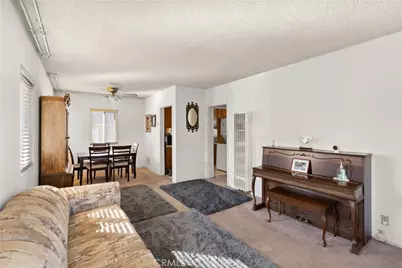 2030 W 95th, Los Angeles, CA 90047 - Photo 5