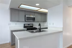 15946 Vanowen St, Van Nuys, CA 91406 - Photo 13