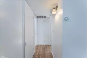 15946 Vanowen St, Van Nuys, CA 91406 - Photo 17