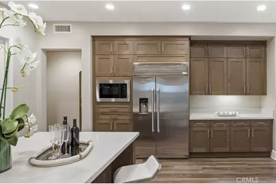 17301 Juniper Lane, Huntington Beach, CA 92649 - Photo 9