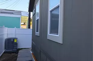 400 E Arbor St, Long Beach, CA 90805 - Photo 23