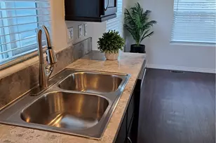 400 E Arbor St, Long Beach, CA 90805 - Photo 5