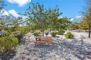 20058 Rancherias Ln, Apple Valley, CA 92307 - Photo 7