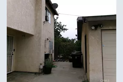 7926 Wilcox, Cudahy, CA 90201 - Photo 9