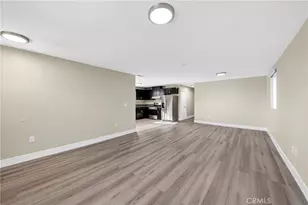 8711 McKinley Pl, Los Angeles, CA 90002 - Photo 5