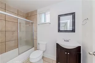 8711 McKinley Pl, Los Angeles, CA 90002 - Photo 23