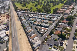 501 Willow Dr, Santa Ana, CA 92703 - Photo 21