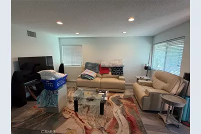 998 S Crossbow, Anaheim, CA 92804 - Photo 5