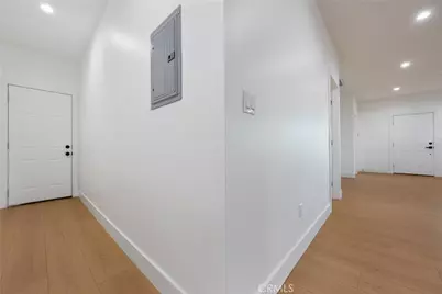 8405 McKinley Avenue, Los Angeles, CA 90001 - Photo 21