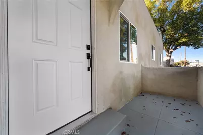 8405 McKinley Avenue, Los Angeles, CA 90001 - Photo 27