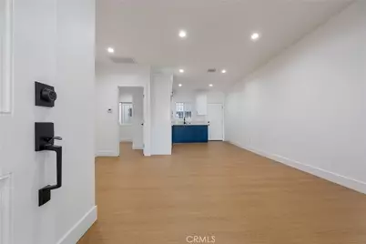 8405 McKinley Avenue, Los Angeles, CA 90001 - Photo 31