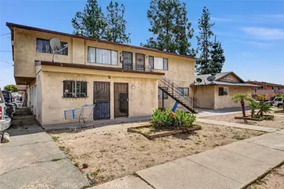 160 W Cascade, Rialto, CA 92376 - Photo 9