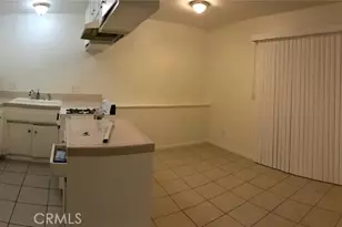 160 W Cascade, Rialto, CA 92376 - Photo 21