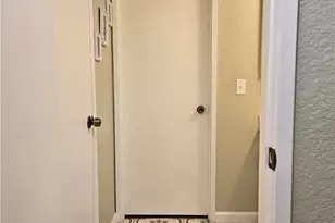 12121 Centralia St, Lakewood, CA 90715 - Photo 29