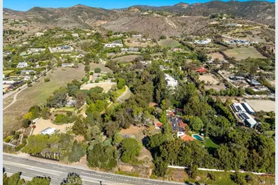 27473 Pacific Coast, Malibu, CA 90265 - Photo 11