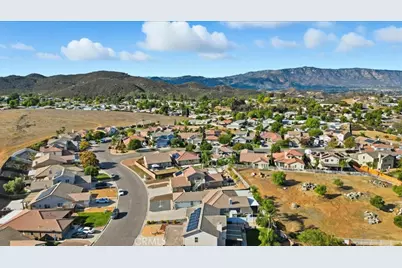 24884 Butterchurn, Wildomar, CA 92595 - Photo 43