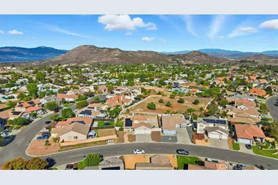 24884 Butterchurn, Wildomar, CA 92595 - Photo 39