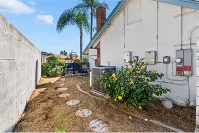 5950 Argyle, San Bernardino, CA 92404 - Photo 35