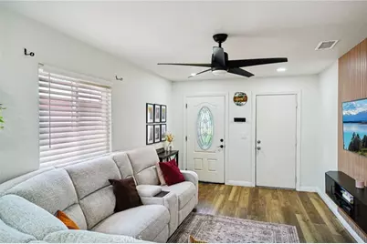 375 Prospect Avenue, Riverside, CA 92507 - Photo 3