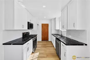 12032 Athens Way, Los Angeles, CA 90061 - Photo 17