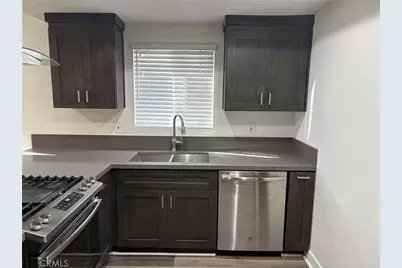 17 E Plymouth, Long Beach, CA 90805 - Photo 7