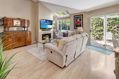 102 Santa Rosa Court, Laguna Beach, CA 92651 - Photo 3