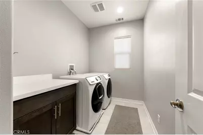 636 S Lakeshore Drive, Anaheim, CA 92806 - Photo 15