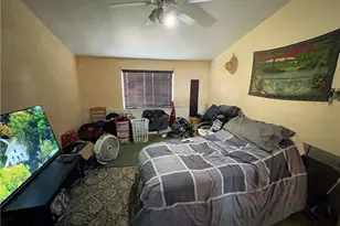 7524 Olivine Rd, Phelan, CA 92371 - Photo 13