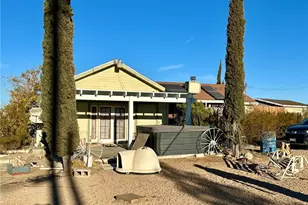 7524 Olivine Rd, Phelan, CA 92371 - Photo 3