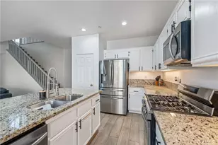 11141 Gardenhurst Ct, Riverside, CA 92505 - Photo 5