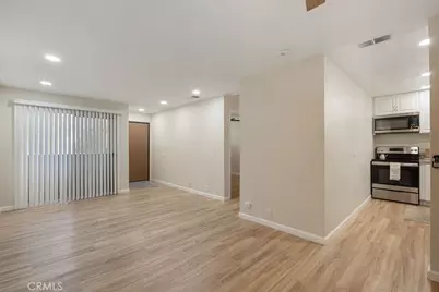 2825 205 N Los Felices #205 #205, Palm Springs, CA 92262 - Photo 3