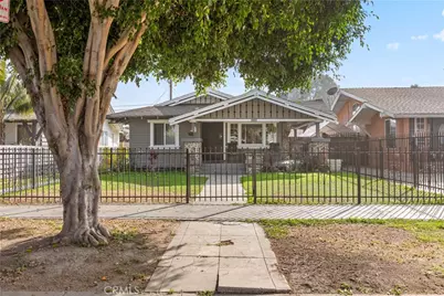 1320 W 58th Place, Los Angeles, CA 90044 - Photo 1