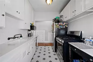 888 Linden, Long Beach, CA 90813 - Photo 5