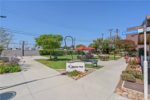 1560 Interlachen Road M12-66L, Seal Beach, CA 90740 - Photo 31