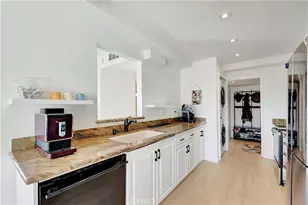 605 Redondo, Long Beach, CA 90814 - Photo 11