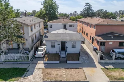 736 W Century, Los Angeles, CA 90044 - Photo 59