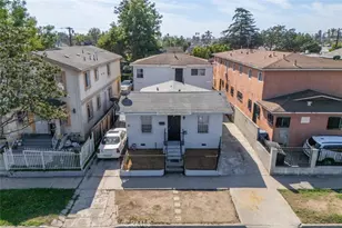 736 W Century, Los Angeles, CA 90044 - Photo 59