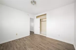 736 W Century, Los Angeles, CA 90044 - Photo 31