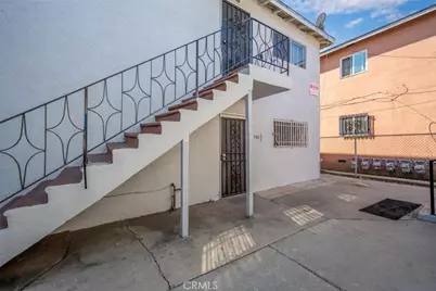 736 W Century, Los Angeles, CA 90044 - Photo 5