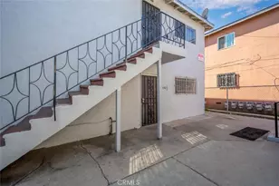 736 W Century, Los Angeles, CA 90044 - Photo 5