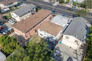 736 W Century, Los Angeles, CA 90044 - Photo 55