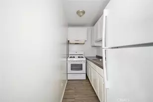 736 W Century, Los Angeles, CA 90044 - Photo 23