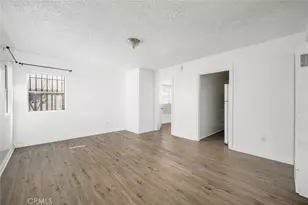 736 W Century, Los Angeles, CA 90044 - Photo 19