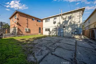 736 W Century, Los Angeles, CA 90044 - Photo 13