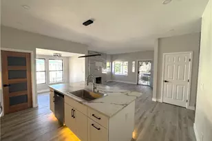 529 W 10th, Long Beach, CA 90813 - Photo 7