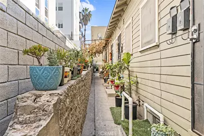 1757 Long Beach, Long Beach, CA 90813 - Photo 23